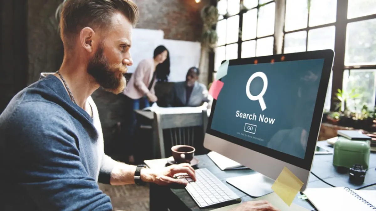 غوغل يبلغ مستخدميه بأسباب عثوره على النتائج في عمليات البحث