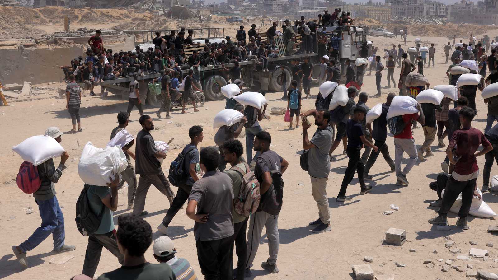 الجيش الإسرائيلي: سنضيف مركزين لتوزيع المساعدات جنوبي قطاع غزة