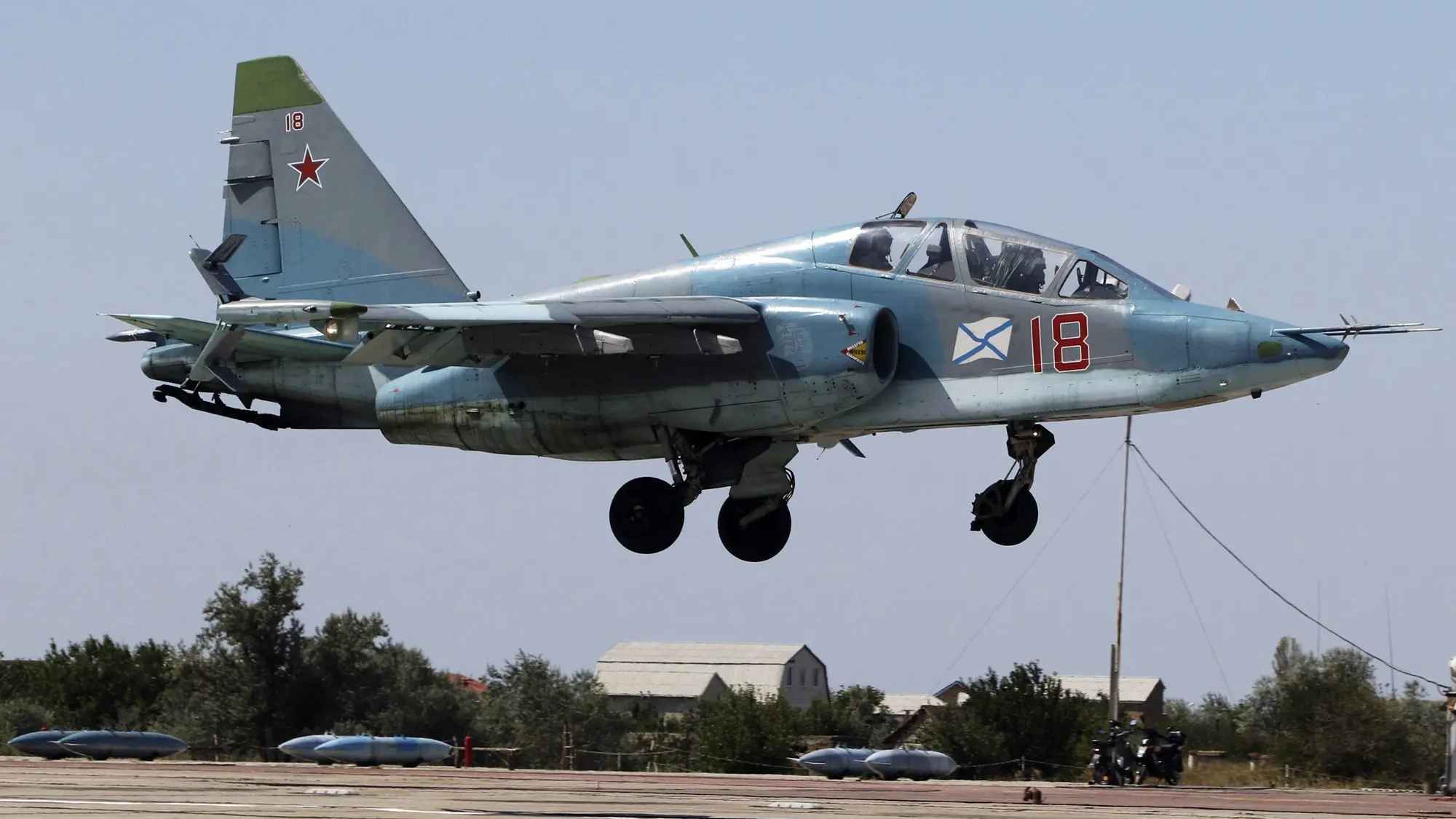 أوكرانيا تعلن إسقاط مقاتلة روسية من طراز "سو-25"