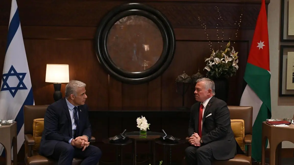 العاهل الأردني ورئيس الوزراء الإسرائيلي يبحثان التهدئة في الضفة الغربية