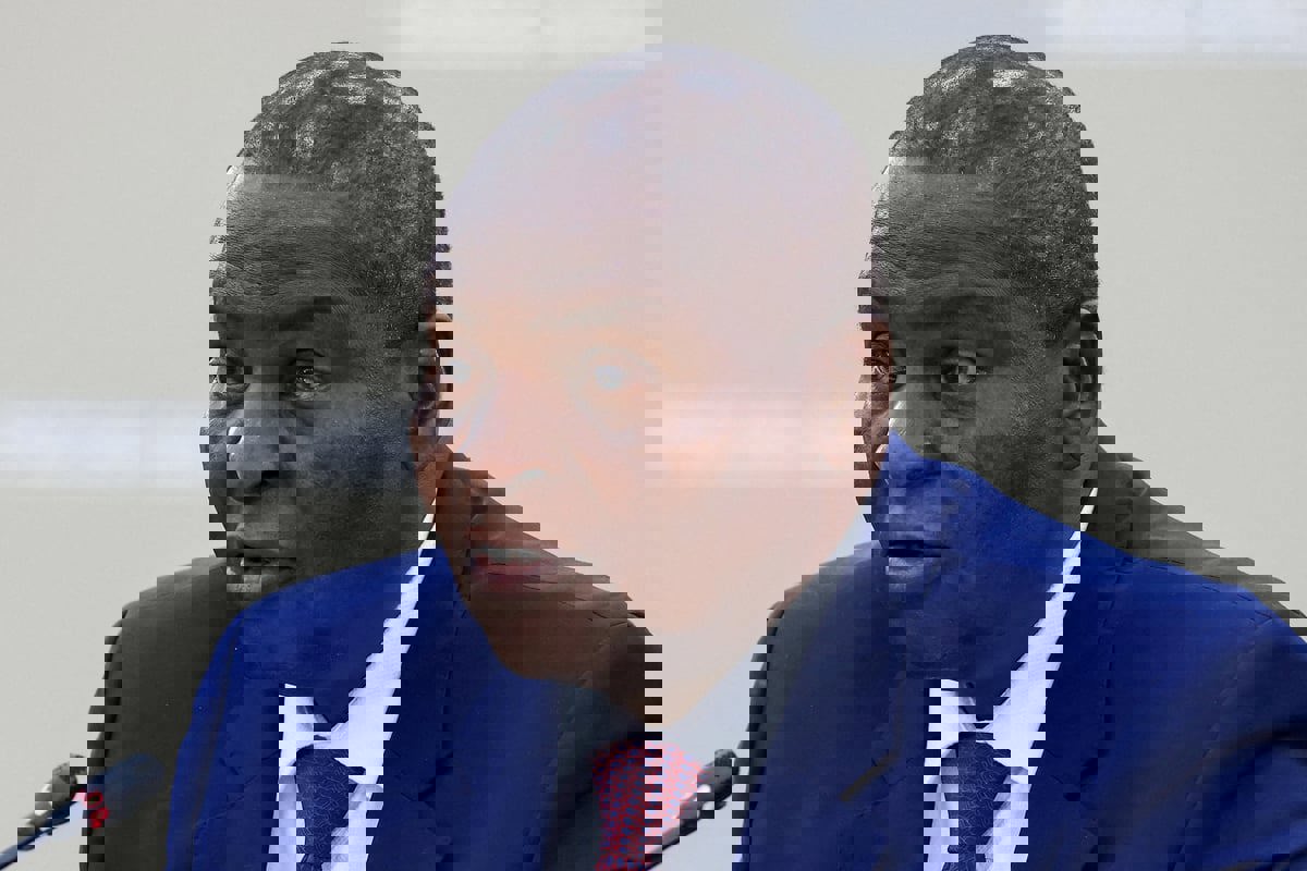 جون أفريك: "رجل الظل" يُصالح بين تشاد وأفريقيا الوسطى