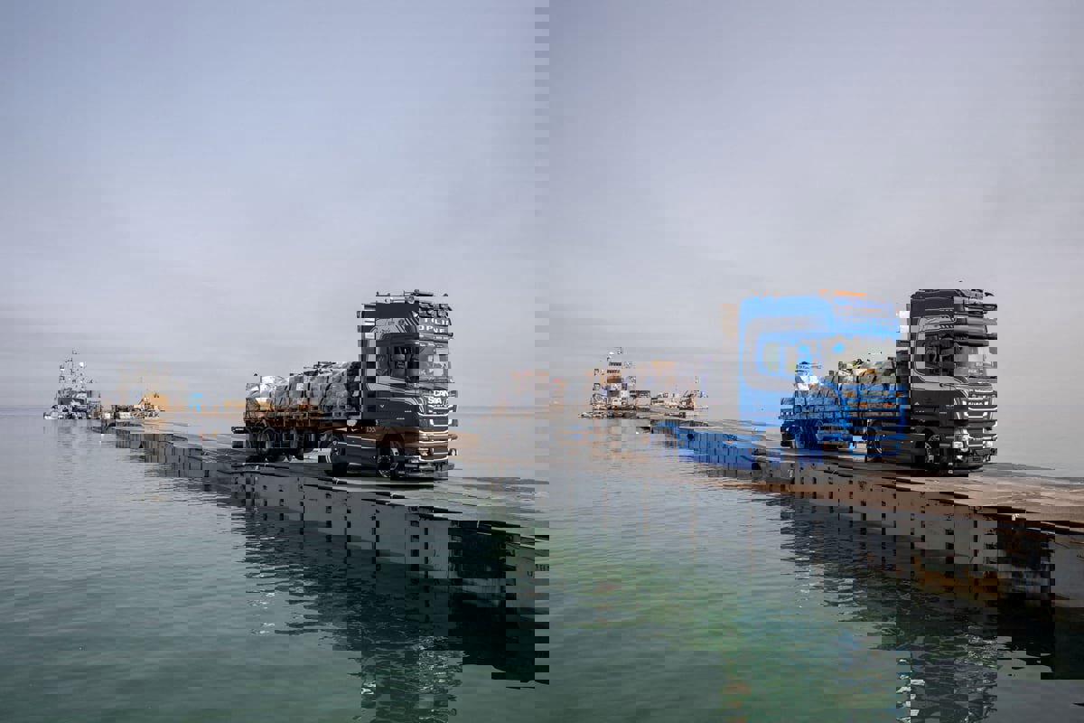 "الهلال الأحمر": إسرائيل استخدمت شاحنة مساعدات في عملية النصيرات‎