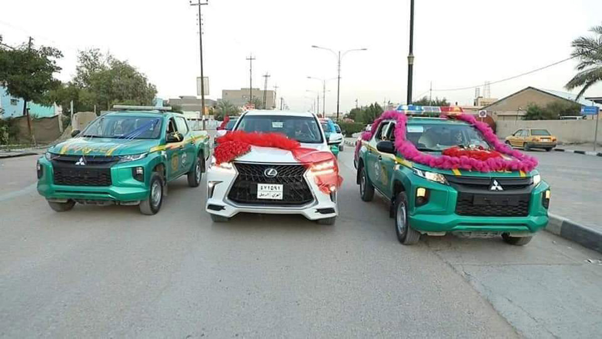 في زمن كورونا.. الشرطة العراقية تزف عروسين بـ"الديوانية" 