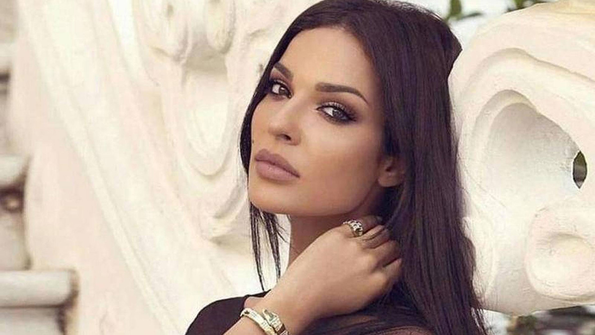 نادين نجيم تتحدث عن اعتزالها الفن وجرأتها في الأزياء (فيديو)