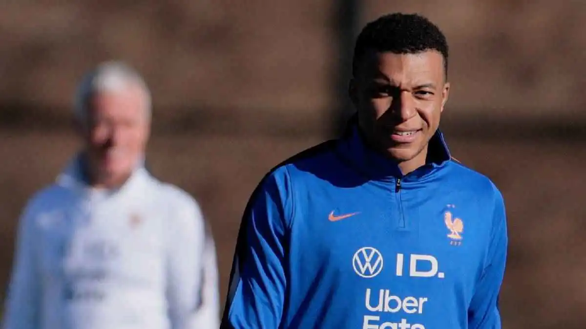 "حدث مع كريستيانو رونالدو".. رد حاسم من مبابي حول الانتقادات