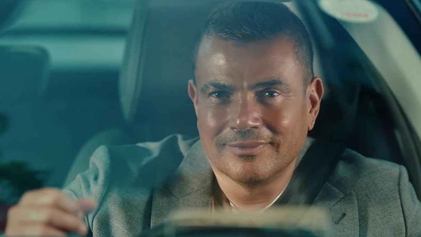 إضرام النيران بسيارة شقيق عمرو دياب.. ما القصة؟