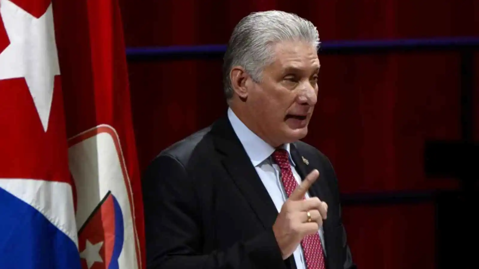 رئيس كوبا ينفي إجراء مباحثات مع إدارة ترامب