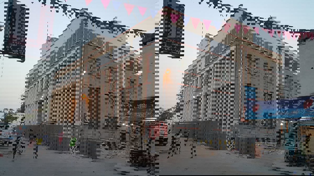 "المركزي اليمني" يعلن إطلاق أرصدته المجمدة لدى بنك بريطاني