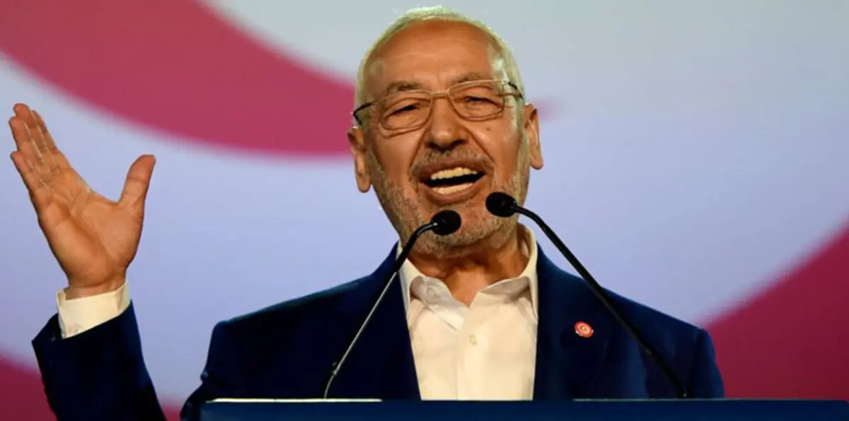 الغنوشي: "النهضة" لم ينفض يديه من الحبيب الصيد‬