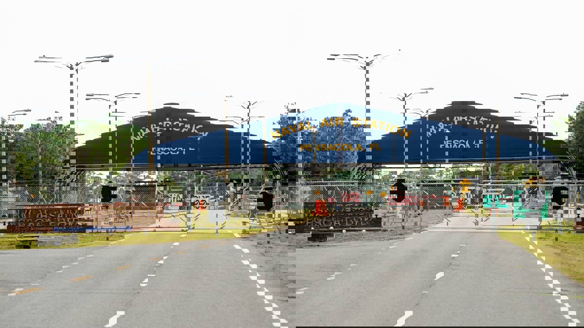 محققون أمريكيون: السعودي الذي أطلق النار بقاعدة عسكرية في فلوريدا تصرف بمفرده