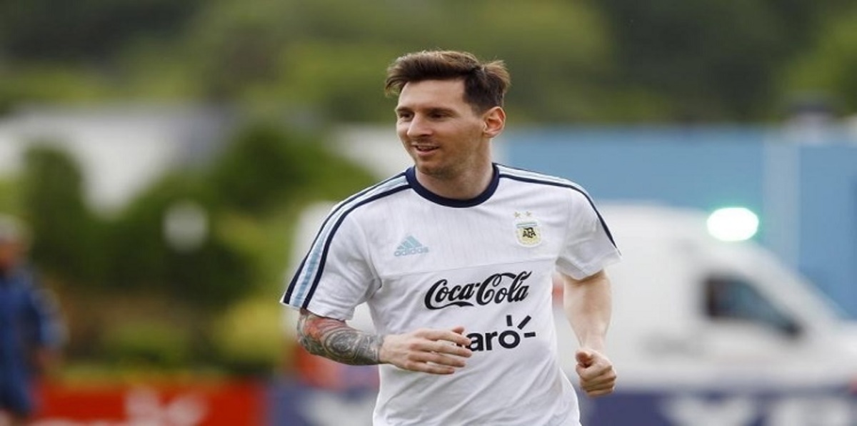 طبيب المنتخب الأرجنتيني يوضح حالة ميسي بعد الإصابة