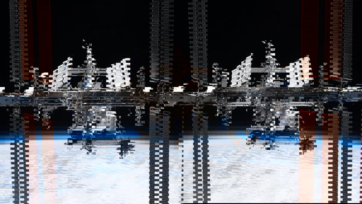 بعد تأجيل.. رائدان يتأهبان للخروج للفضاء لإصلاح هوائي بالمحطة الفضائية