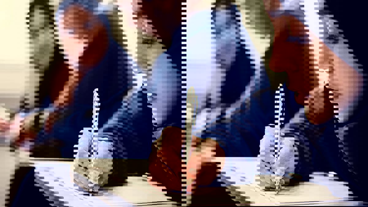 الإمارات تمنح الإقامة الذهبية لأوائل الثانوية العامة وأسرهم من المقيمين