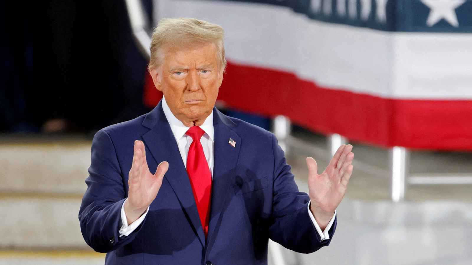 لنزع سلاح "حزب الله".. ترامب يطالب إسرائيل بتقليص عملياتها في لبنان