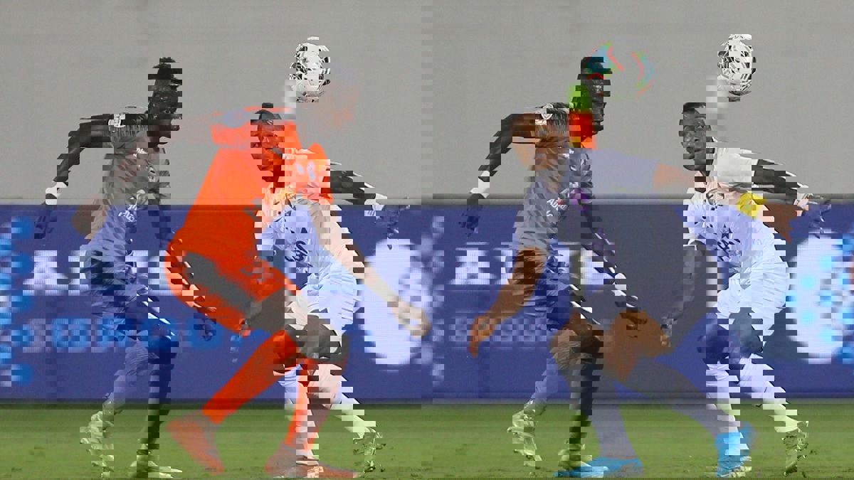 العين يكتسح عجمان ويحافظ على المركز الثالث بترتيب الدوري الإماراتي (فيديو)