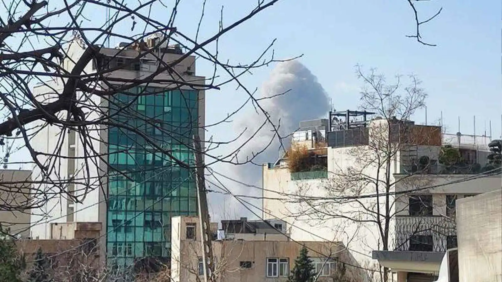 طهران تحت دويّ الانفجارات.. هجوم إسرائيلي استباقي على إيران (فيديو إرم)