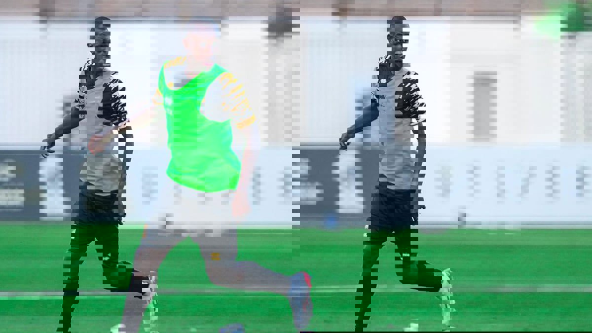 هل انتهت علاقة سعود عبدالحميد بنادي الاتحاد السعودي؟