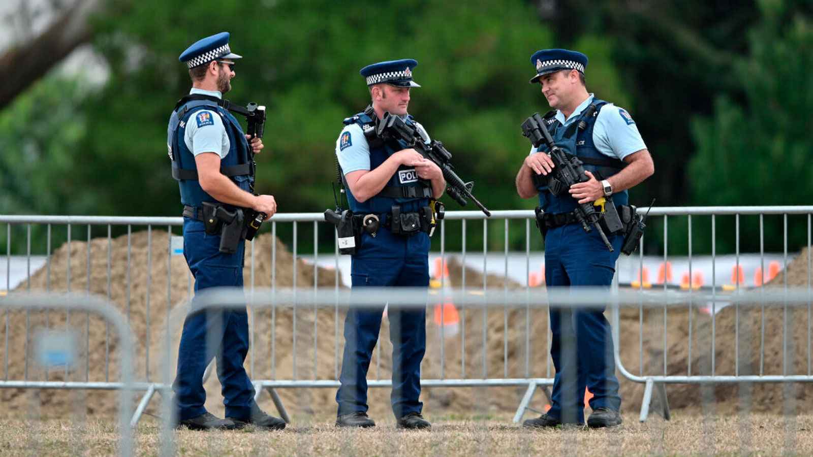 إحراق سيارة ورسم شعارات "معادية" لإسرائيل في أستراليا