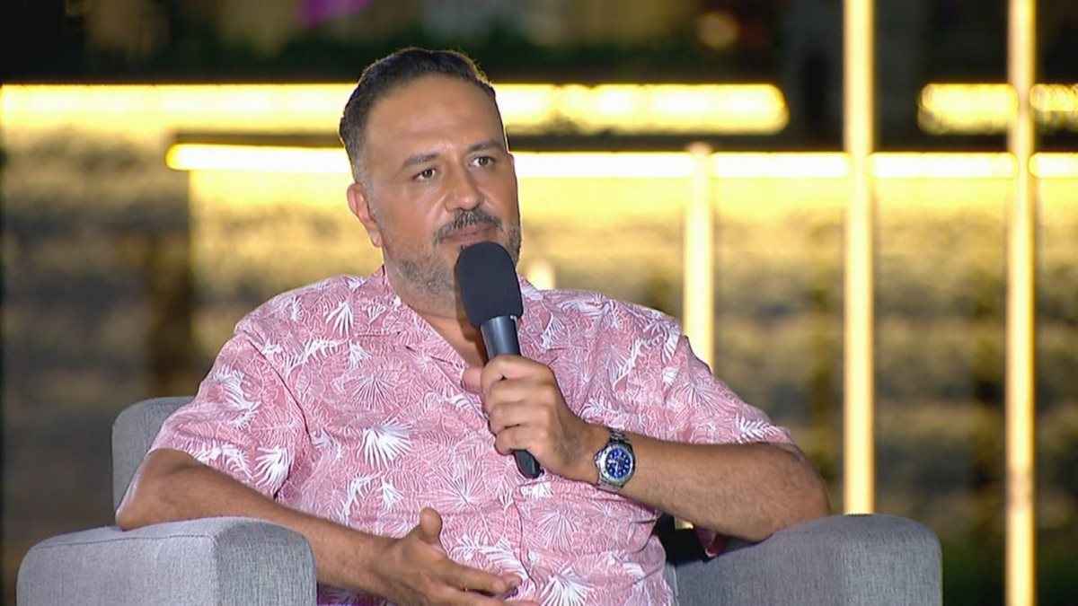 هل انتهت الخصومة بين خالد سرحان ومحمد رمضان؟