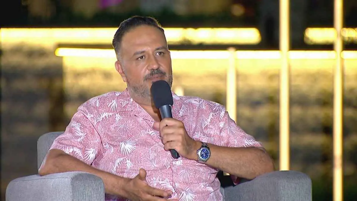 هل انتهت الخصومة بين خالد سرحان ومحمد رمضان؟