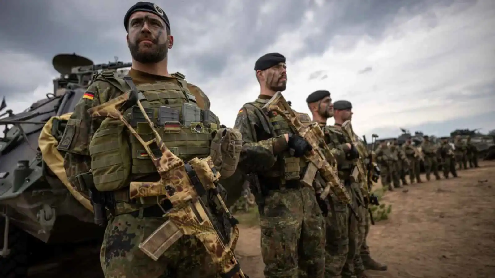 ألمانيا توازن بين الولاء والتحفظ.. تهدئة واشنطن دون التفريط بـ"الناتو"