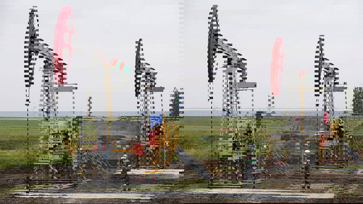 خام برنت يرتفع فوق 60 دولارًا بدعم انخفاض المخزونات الأمريكية