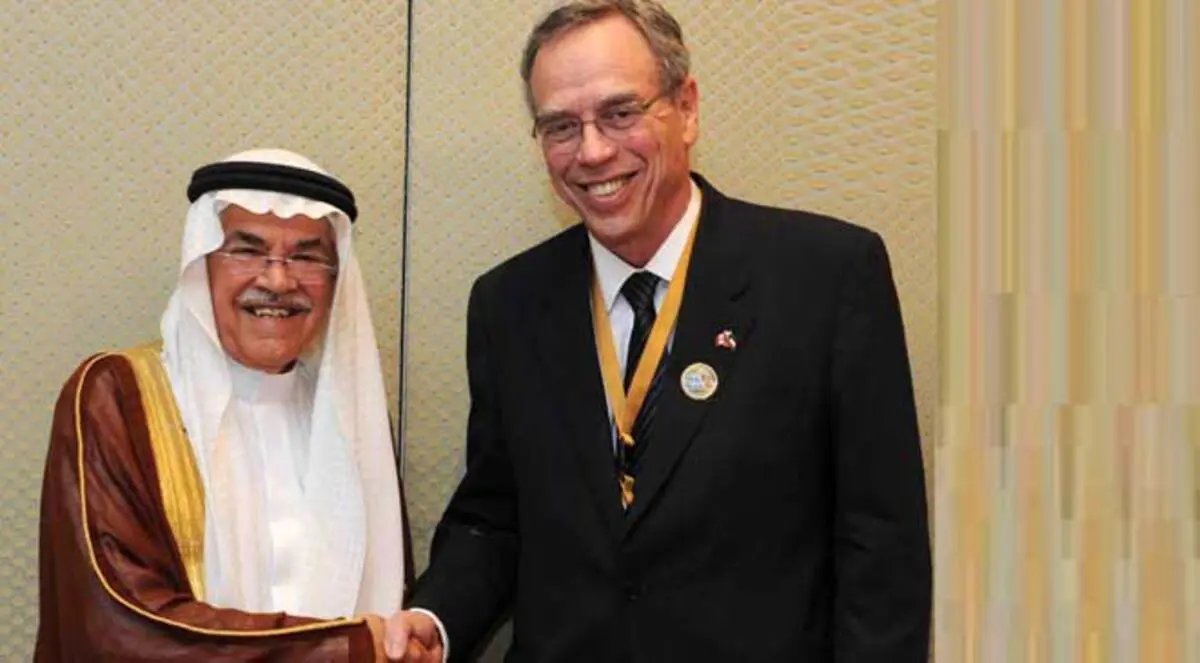 وزير البترول السعودي: النفط الصخري يساهم في استقرار أسواق الخام