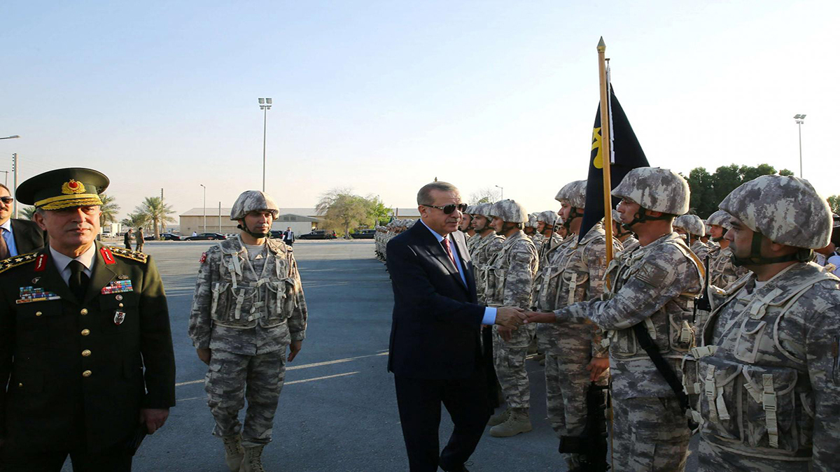 تركيا تفتتح قاعدة عسكرية جديدة في قطر الخريف المقبل