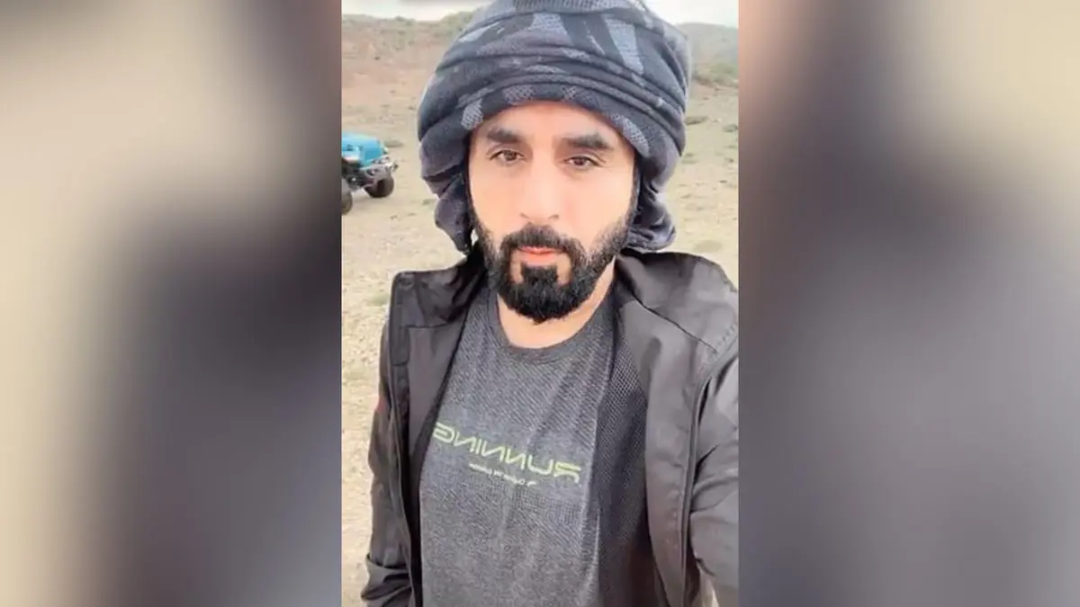 إيقاف المشهور الإماراتي "ملك الوحوش" في سلطنة عُمان بعد "مغامرة خطيرة"