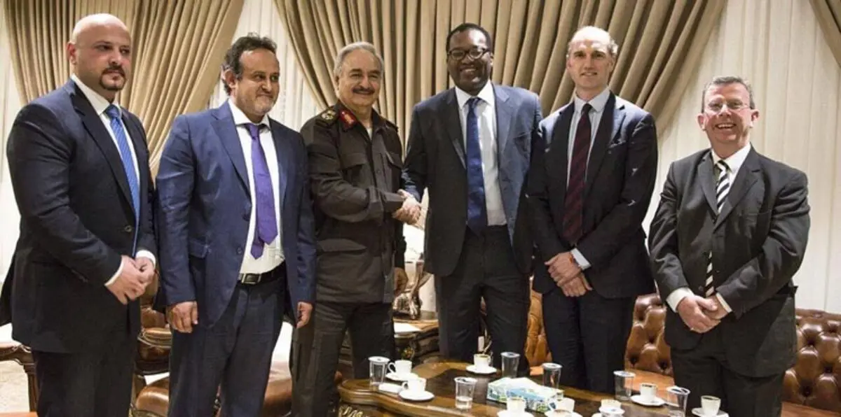 حفتر يلتقي وفدا من مجلس العموم البريطاني