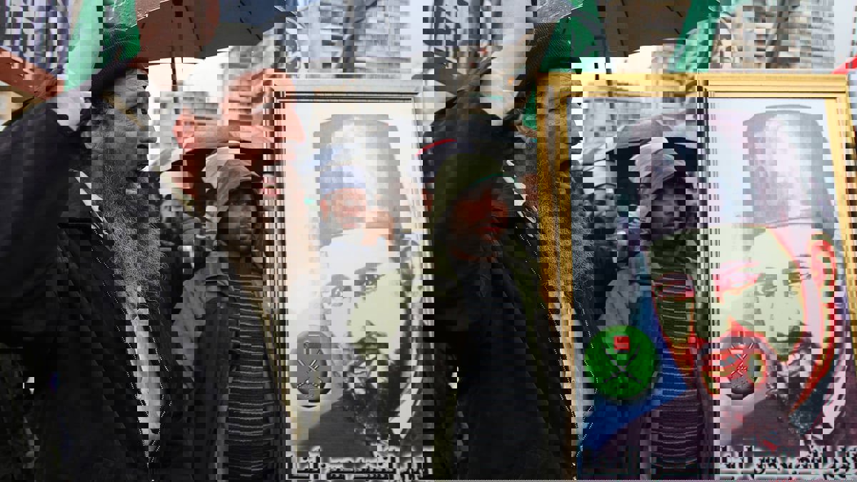 تزامنًا مع ذكرى اغتيال مؤسسها.. انقسامات جماعة الإخوان تتعمق بين إسطنبول ولندن