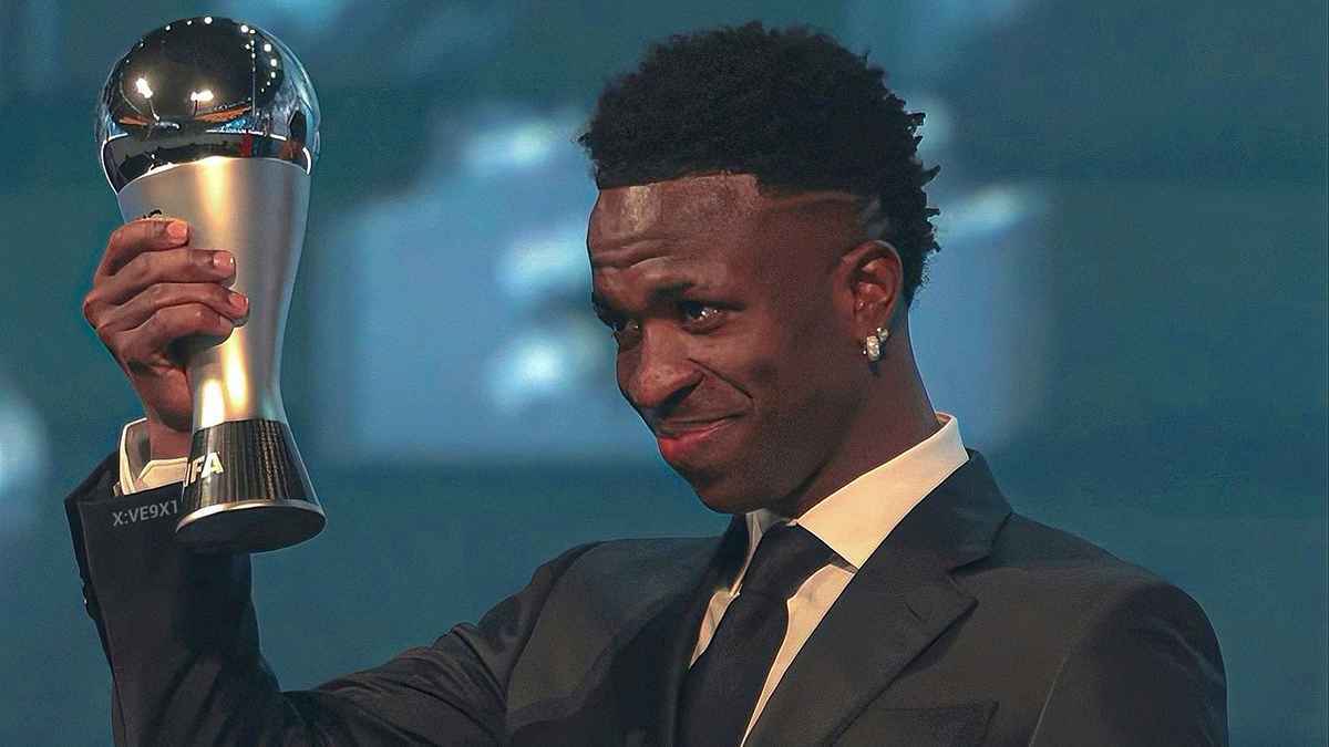 مفاجأة.. لمن صوّت ميسي في جوائز "ذا بيست"؟