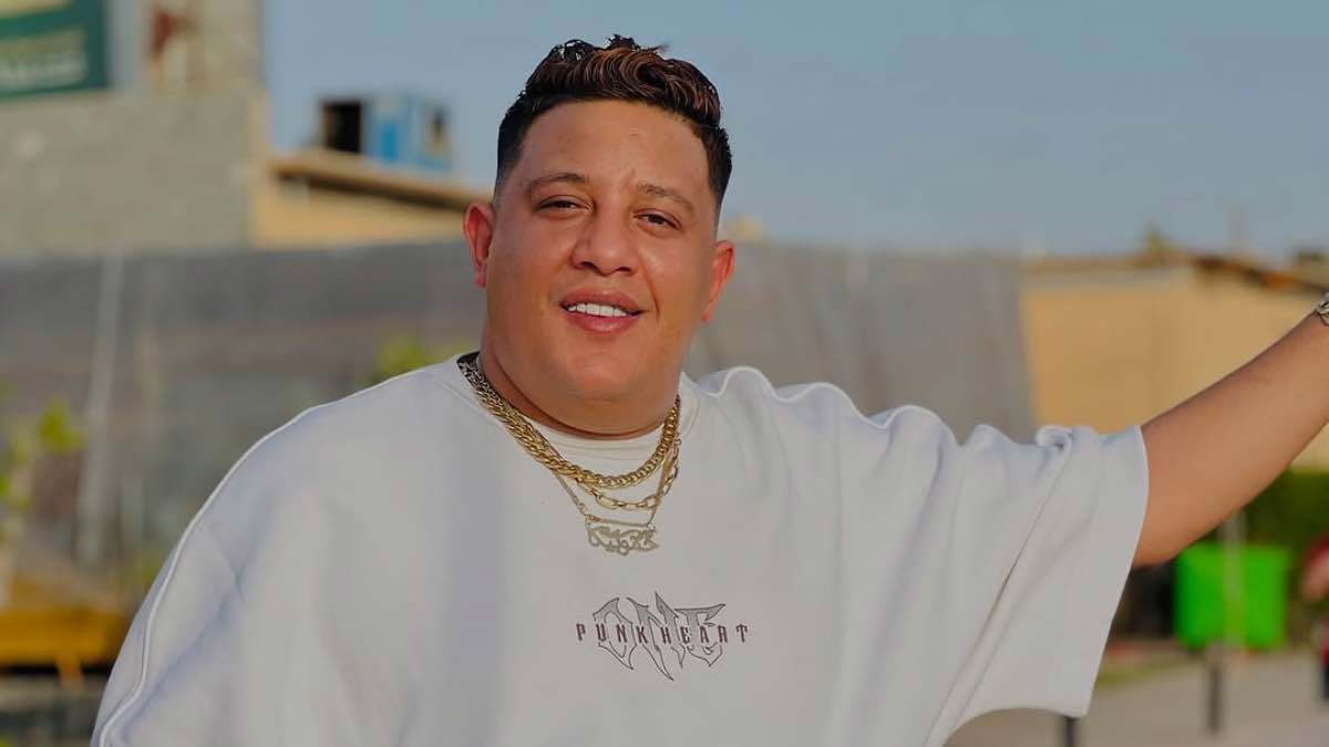 هل يعتزل حمو بيكا بعد وفاة صديقه أحمد عامر؟