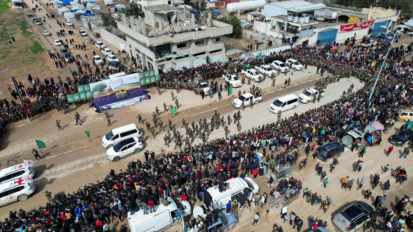 "بروتوكول دقيق".. هذه تفاصيل تسليم الرهائن الأحياء والأموات في غزة