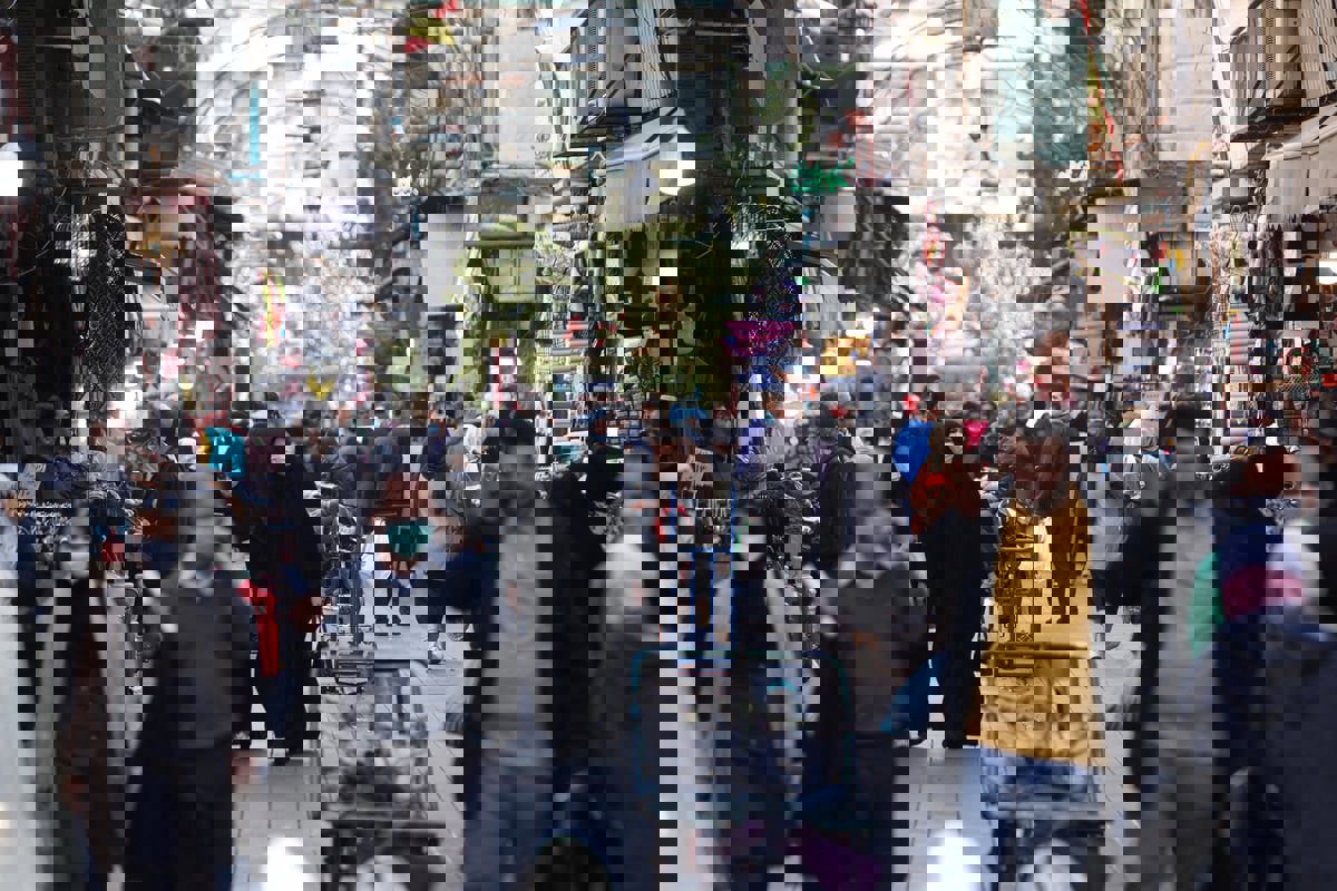 خبراء: العقوبات الغربية والإنفاق على الميليشيات شلّا اقتصاد إيران