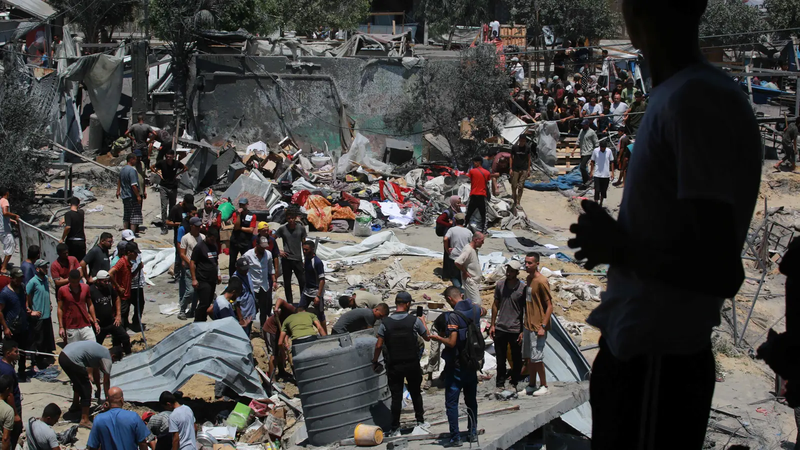 إعلام عبري يكشف تفاصيل محور المساعدات الجديد في غزة