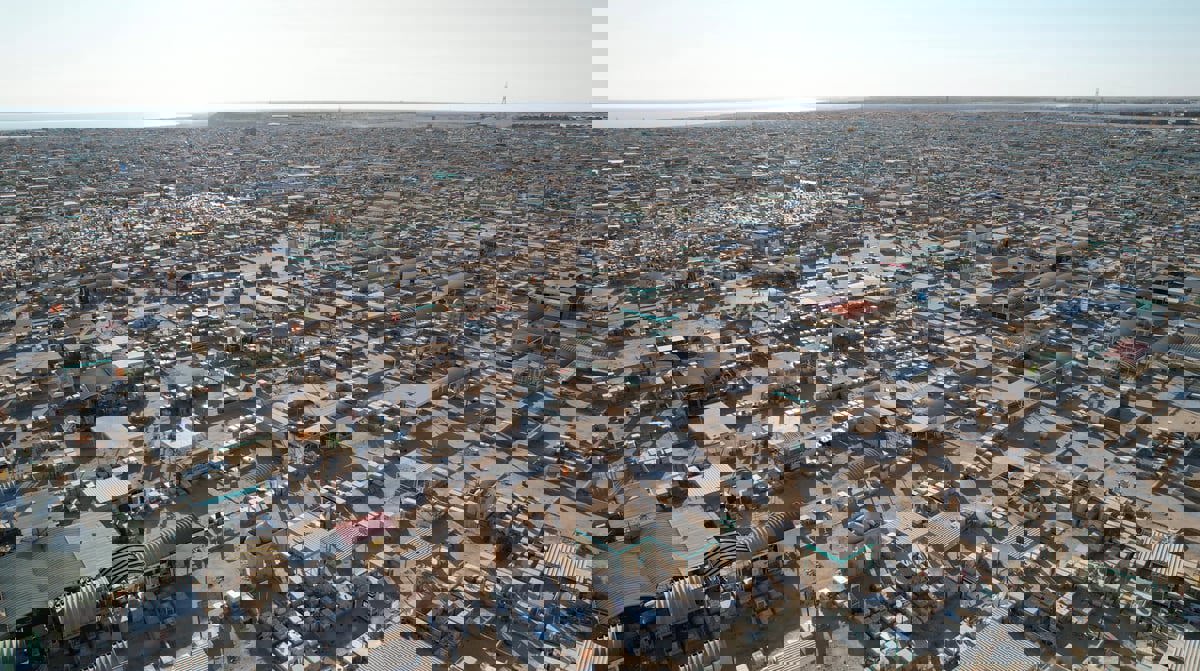 انفجار قنبلة داخل مقبرة في النجف العراقية (صور)