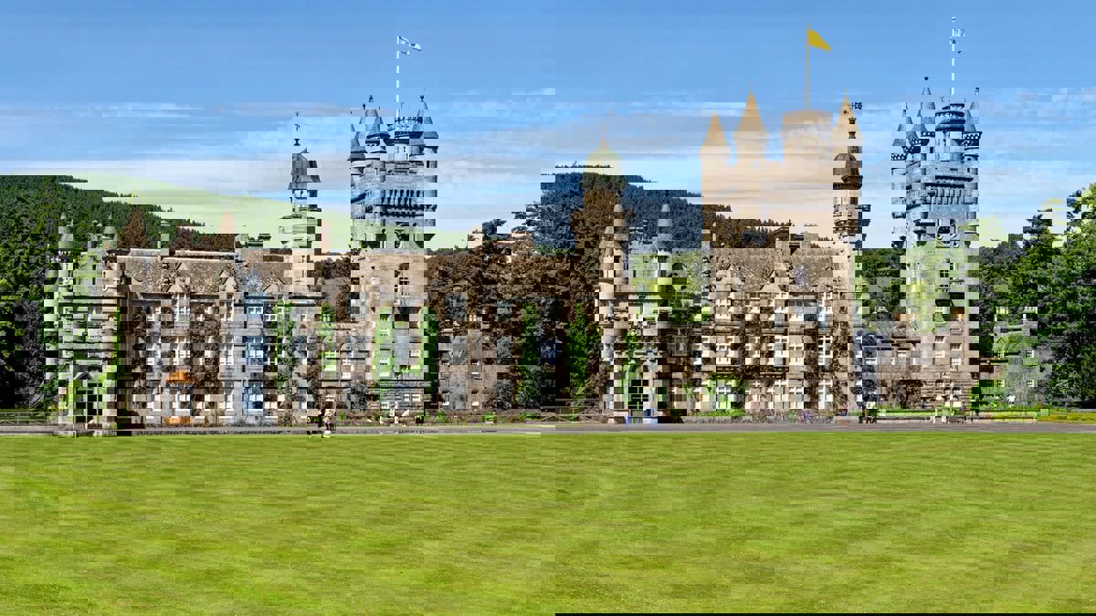 توفيت فيها الملكة إليزابيث.. افتتاح قلعة بالمورال أمام الجمهور 