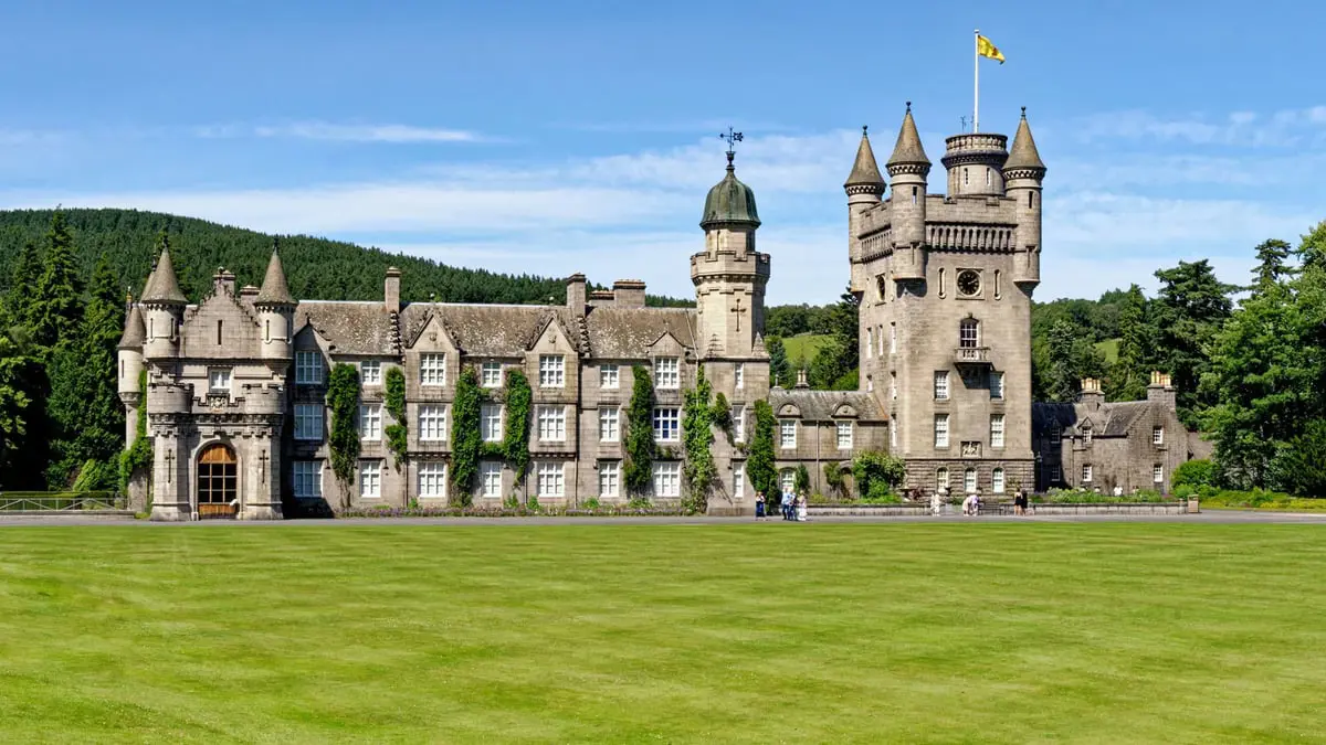 توفيت فيها الملكة إليزابيث.. افتتاح قلعة بالمورال أمام الجمهور 