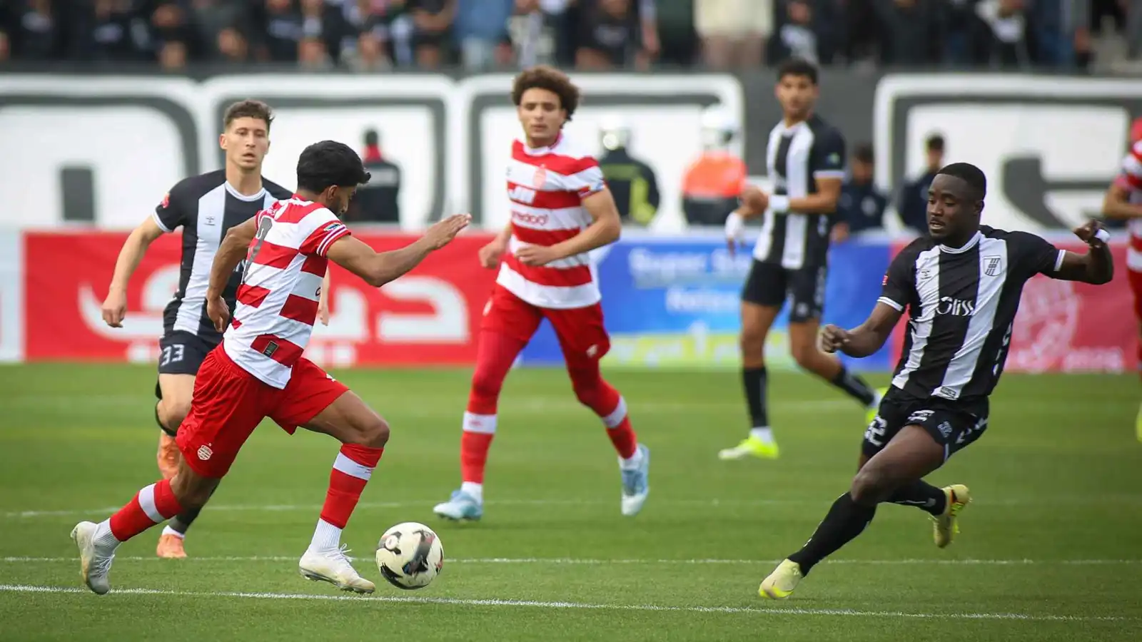 ما الصور الصادمة التي عُثر عليها في غرفة "الفار" خلال هدف الإفريقي ضد الصفاقسي؟