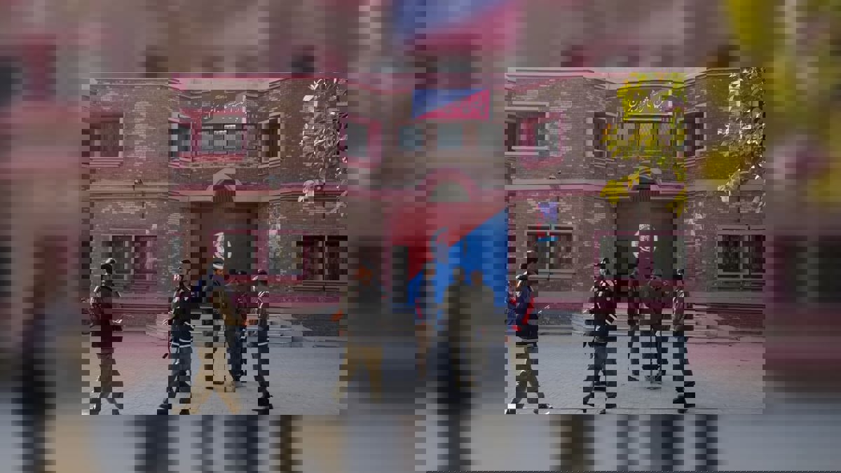 باكستان.. حكم بالإعدام بسبب "واتس آب"