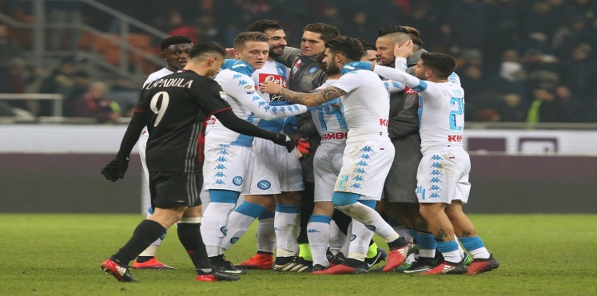 نابولي يسحق بولونيا 7-1 لينتزع الوصافة في الدوري الإيطالي (فيديو)