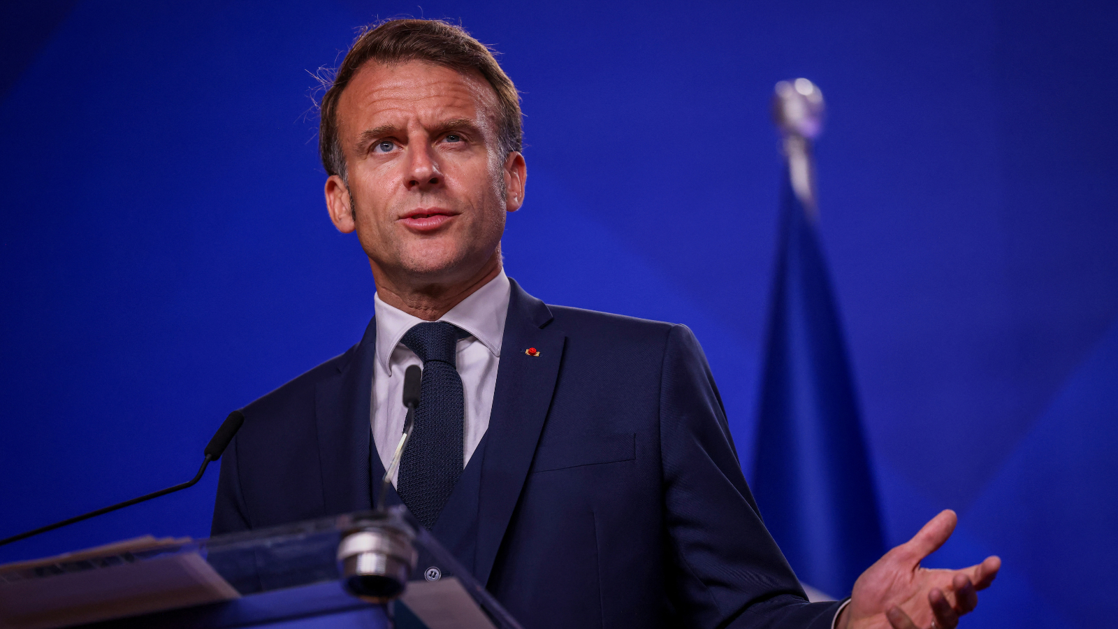 ماكرون يناقش ملفّي الهجرة والدفاع في زيارة "تاريخية" لبريطانيا