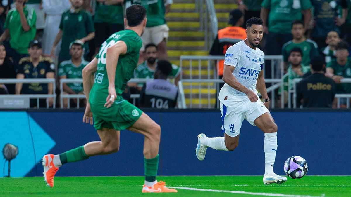 عليه أن يعلم أنه يدرب بطل آسيا.. أسطورة الهلال يكشف أكبر مشاكل إنزاغي (فيديو)