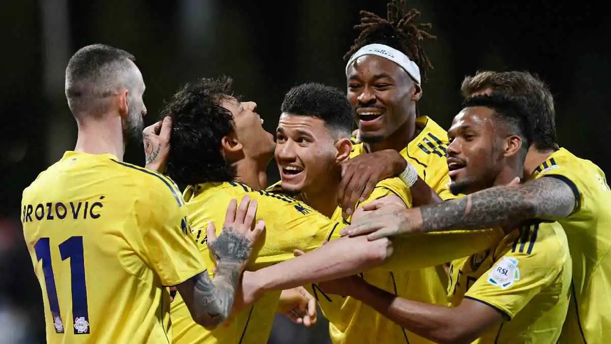 ليس جواو فيليكس فقط.. 4 نجوم أبهروا جمهور النصر السعودي أمام الفيحاء