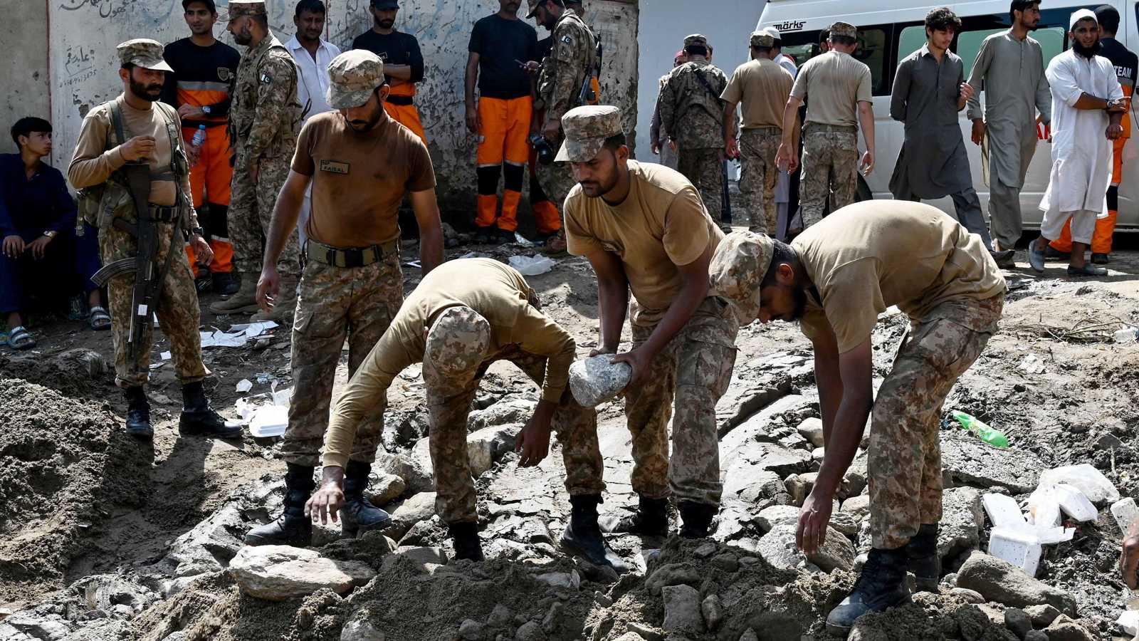 مقتل 6 عسكريين باكستانيين بهجوم وسط توتر أمني مع أفغانستان