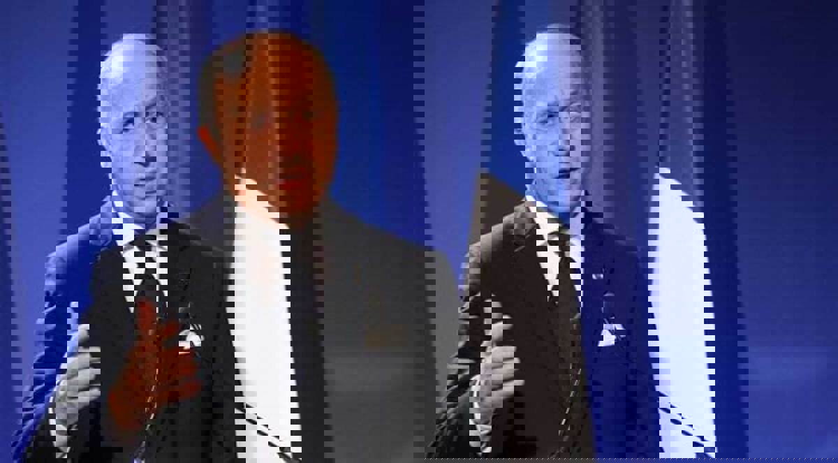 فرنسا تهدد بفرض مزيد من العقوبات على روسيا