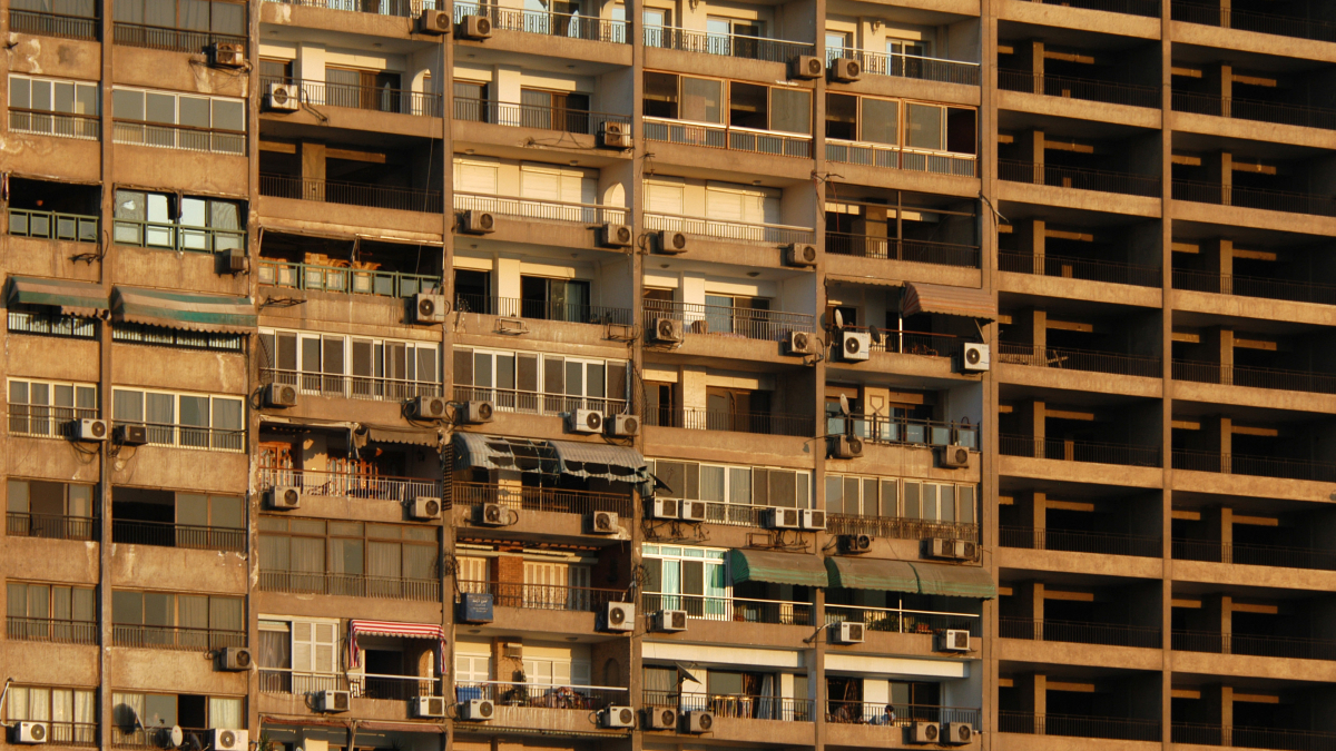 بالتزامن مع الانتقادات الدولية.. هل تغلبت مصر على أزمة السكن؟