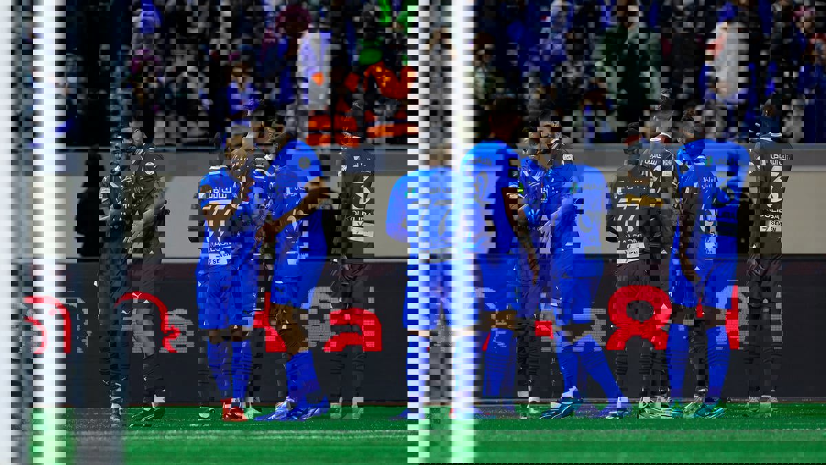 ترتيب الدوري السعودي.. الهلال يحكم قبضته على القمة ويتخطى الطائي (فيديو)