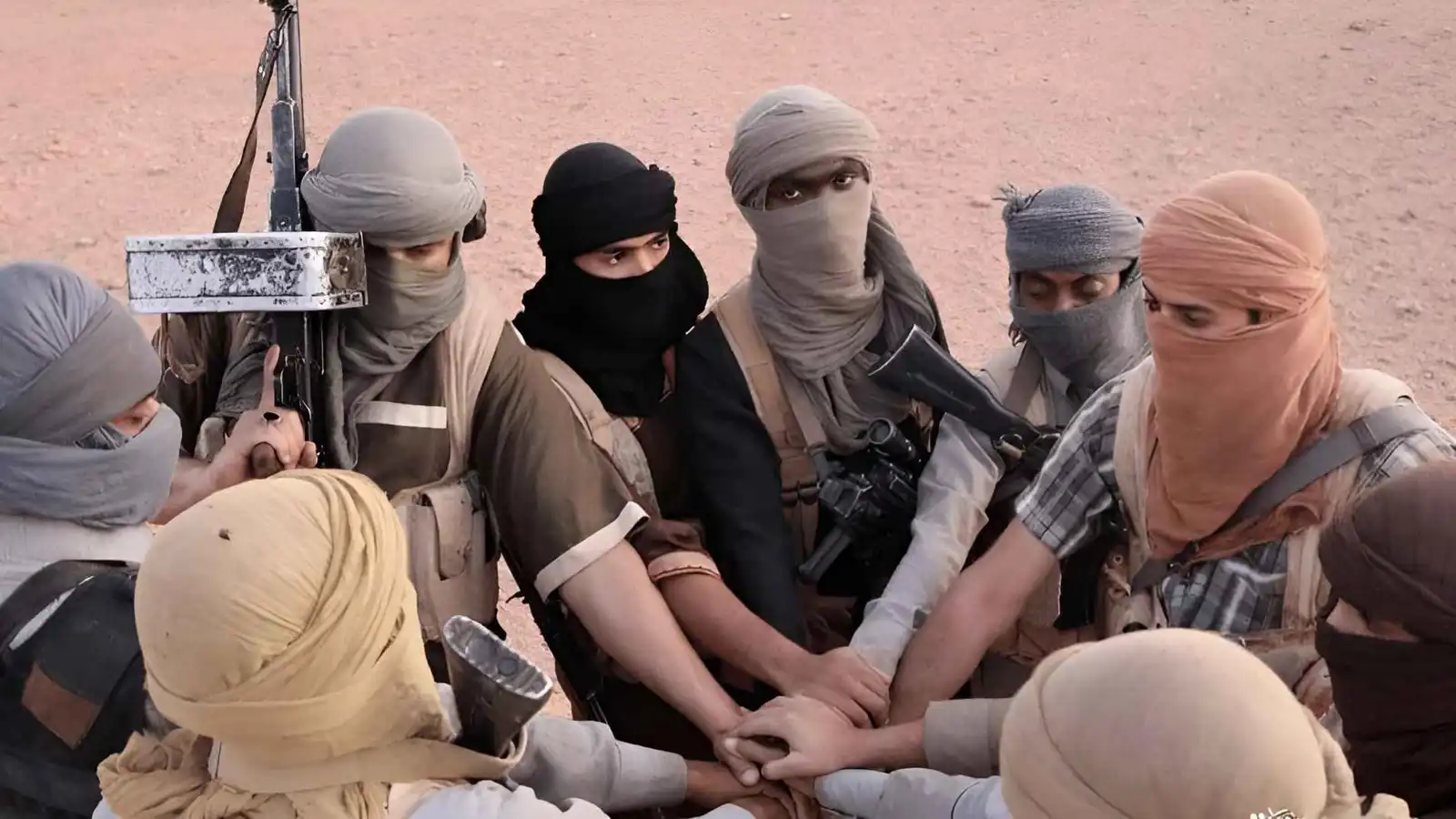 بالتنسيق مع قسد.. العراق يحشد على الحدود السورية لبدء عملية واسعة ضد داعش